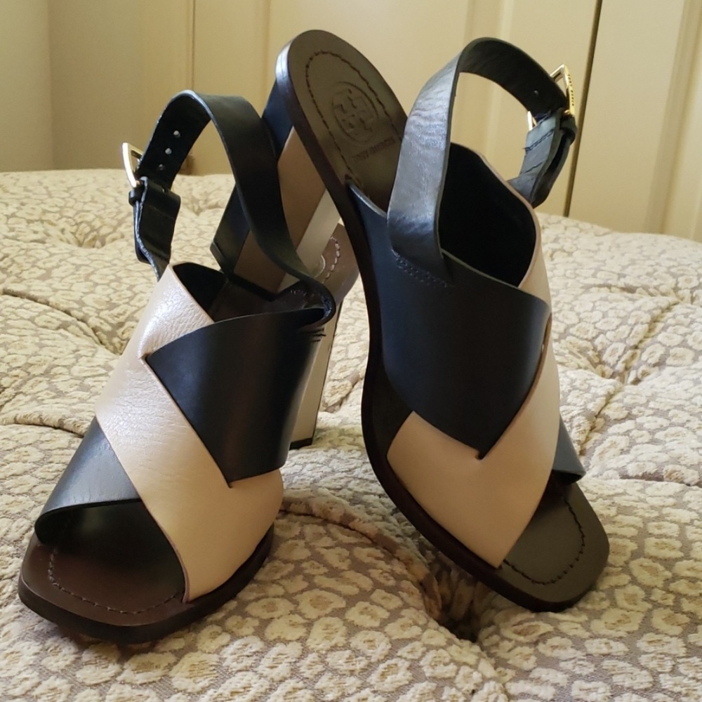 Tory Burch Navy/Cream Leather Slingback